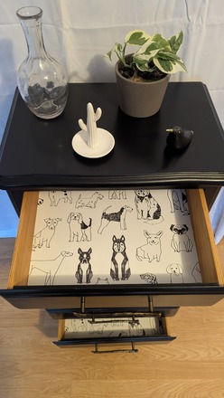Chiffonnier noir thème chiens