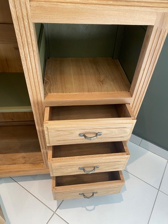 Commode asymétrique intérieur gris