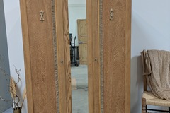 Vente avec paiement en ligne: Armoire ancienne avec miroir central 