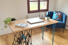 Vente avec paiement en ligne: Bureau vintage industriel Singer hêtre métal