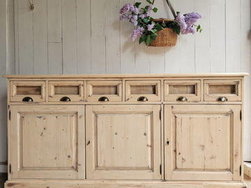 Vente avec paiement en ligne: Buffet comptoir en bois clair patiné