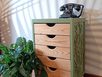 Vente avec paiement en ligne: Mini commode en pin vert botanique