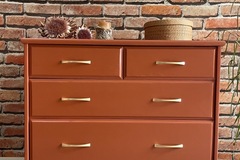 Vente avec paiement en ligne: Commode pieds fuseaux terracotta