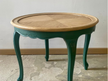 Vente avec paiement en ligne: Guéridon style Louis XV chêne naturel et vert