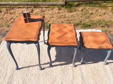 Vente avec paiement en ligne: Table gigogne bois et bleu pétrole