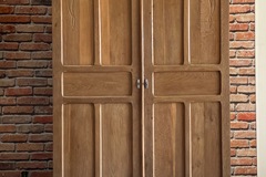 Vente avec paiement en ligne: Armoire ancienne chêne massif sculptée Art déco