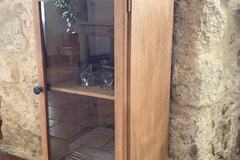 Vente avec paiement en ligne: Meuble vitré en bois avec tiroir