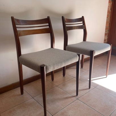 Vente avec paiement en ligne: Paire chaises scandinaves vintage teck ou palissandre