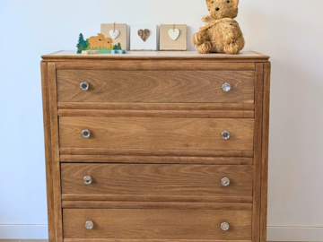Vente avec paiement en ligne: Commode chêne massif et beige claire