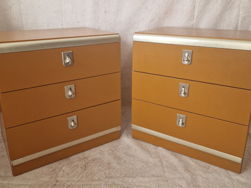 Vente avec paiement en ligne: Paire de chevet seventies ocre jaune