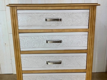 Vente avec paiement en ligne: Commode blanche et bois