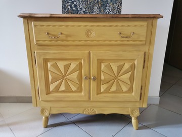 Vente avec paiement en ligne: Petit buffet jaune patine dorée