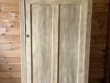 Vente avec paiement en ligne:  Armoire parisienne