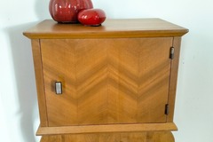 Vente avec paiement en ligne: Chevet bois chêne doré