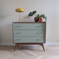 Vente avec paiement en ligne: Commode années 60 vert sauge