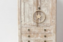 Vente avec paiement en ligne: Meuble de rangement / armoire patiné