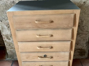 Vente avec paiement en ligne: Chiffonnier bois massif, 6 tiroirs, pieds compas