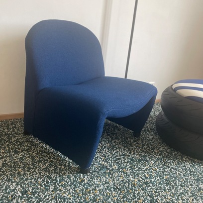 Vente avec paiement en ligne: Chauffeuse années 70 style Alky bleu marine
