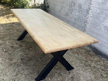 Vente avec paiement en ligne: Table à manger industrielle en chêne