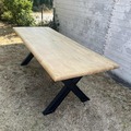 Vente avec paiement en ligne: Table à manger industrielle en chêne