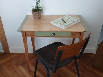 Vente avec paiement en ligne: Table d'appoint bureau relookée tiroir vert sauge