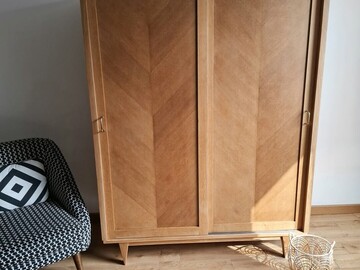 Vente avec paiement en ligne: Armoire vintage années 70 portes coulissantes