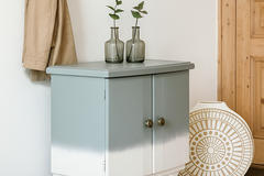 Vente avec paiement en ligne: Table de chevet vintage bleue et blanche
