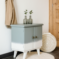 Vente avec paiement en ligne: Table de chevet vintage bleue et blanche