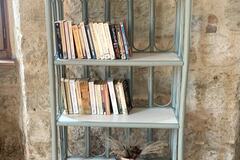 Vente avec paiement en ligne: Étagères/bibliothèque en rotin 5 tablettes vert laurier