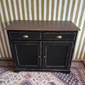 Vente avec paiement en ligne: Buffet rénové noir velours dessus bois vitrifié