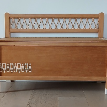 Vente avec paiement en ligne: Coffre vintage années 60 chêne clair rénové