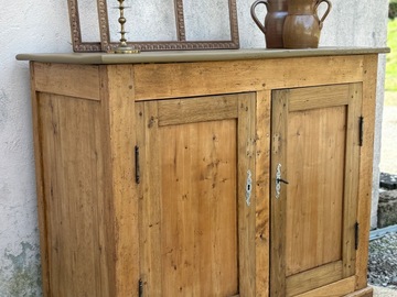 Vente avec paiement en ligne: Buffet ancien relooké bois massif plateau bronze