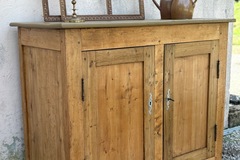 Vente avec paiement en ligne: Buffet ancien relooké bois massif plateau bronze