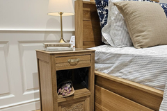 Vente avec paiement en ligne: Chevet Art Déco chêne et marbre restauré "Naveen"