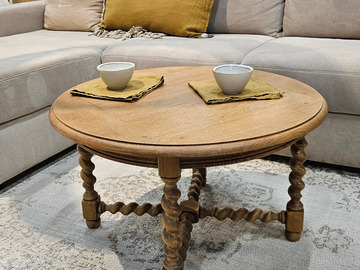 Vente avec paiement en ligne: Table basse en chêne, pieds torsadés restaurée "Dinah"