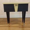 Vente avec paiement en ligne: Table de chevet vintage années 50/60 jaune-noir "Bourdon"