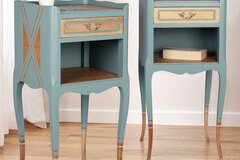 Vente avec paiement en ligne: Paire tables de chevet vertes Louis XV