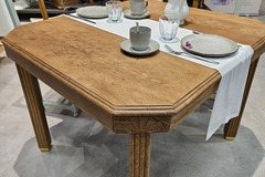 Vente avec paiement en ligne: Table Art Déco bois restaurée pieds dorés "Scarlett"