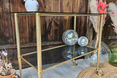 Vente avec paiement en ligne: Desserte Roulante Mid-Century Laiton Verre Fumé "Missandei"