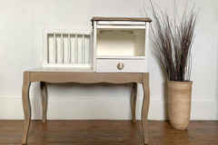 Vente avec paiement en ligne: Meuble téléphone banquette vintage bois blanc cassé