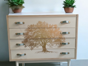 Vente avec paiement en ligne: Commode vintage années 70 relookée