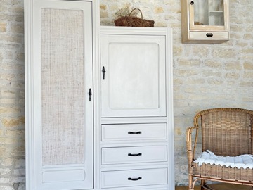 Vente avec paiement en ligne: Armoire penderie vintage 1950 blanche asymétrique enfant