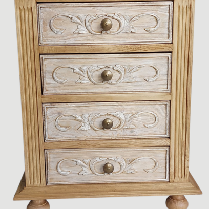 Vente avec paiement en ligne: Table de chevet romantique chêne blanchi sculpté