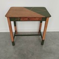 Vente avec paiement en ligne: Table d'appoint vintage hêtre vert olive tiroir