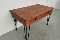 Vente avec paiement en ligne: Table basse industrielle acajou massif, pieds épingles "Paulette"