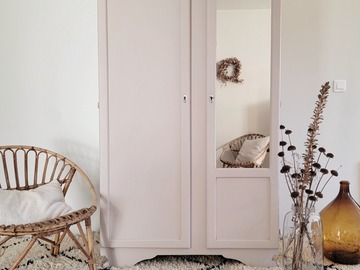 Vente avec paiement en ligne: Armoire années 60 avec miroir couleur beige / gris 