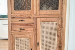 Vente avec paiement en ligne: Vaisselier Parisien Vintage Cannage Portes Vitrées Rénové