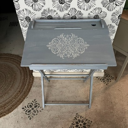 Vente avec paiement en ligne: Bureau enfant vintage pliable bois bleu patiné