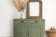 Vente avec paiement en ligne: Buffet ancien rénové vert de gris vintage