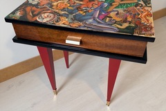 Vente avec paiement en ligne: Chevet vintage restauré rouge et noir laqué